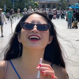 Meet your Posher, Bella